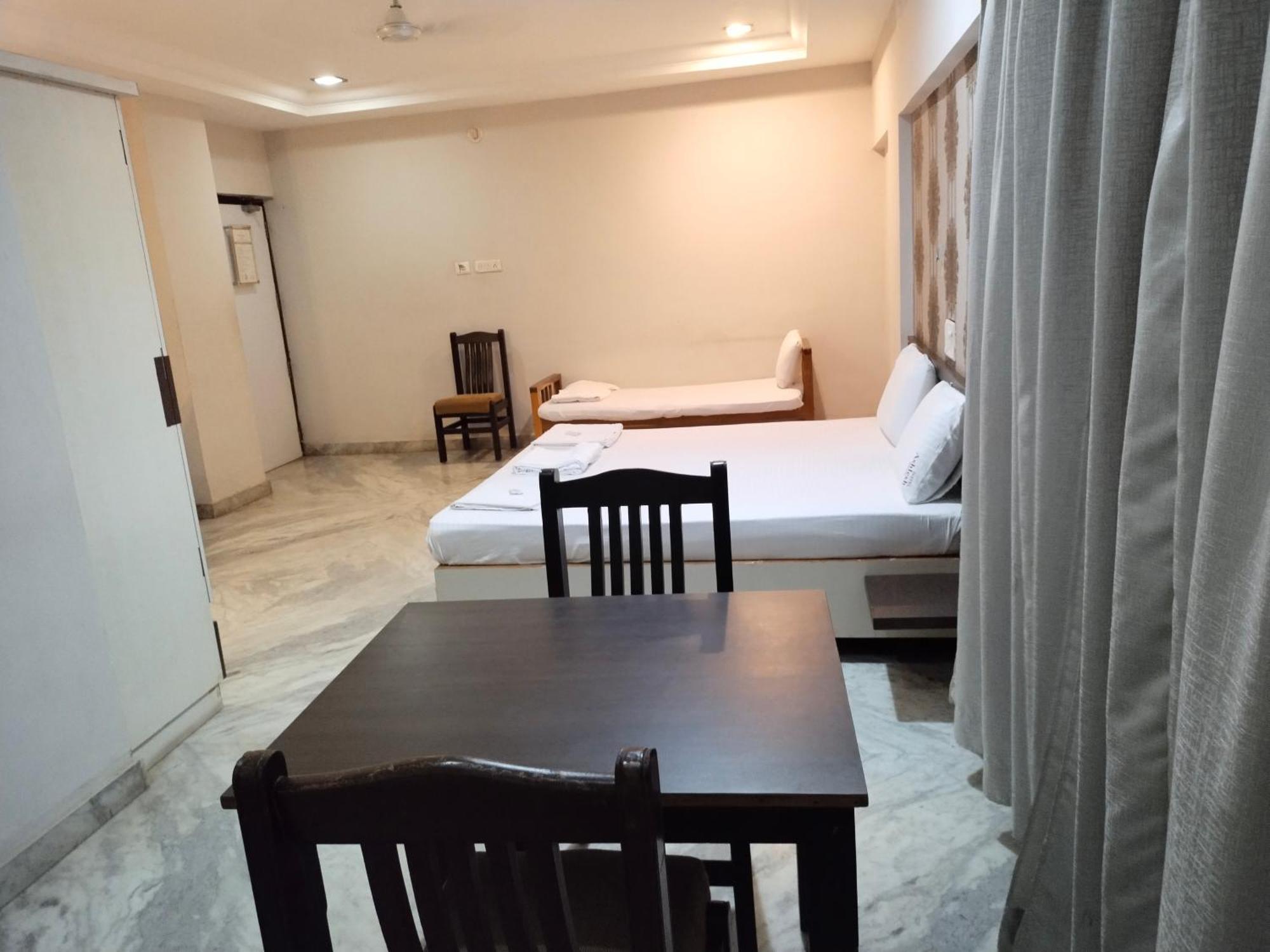 Hotel Ashlesh Manipal Eksteriør billede